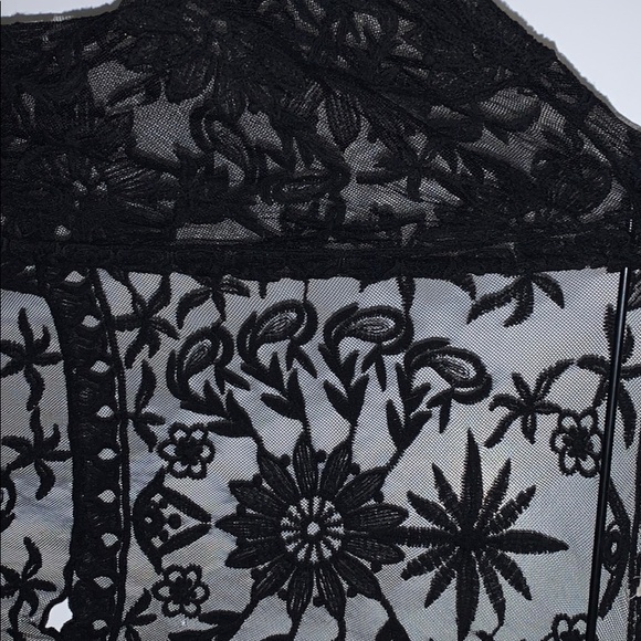 Kimono - Picture 2 of 2